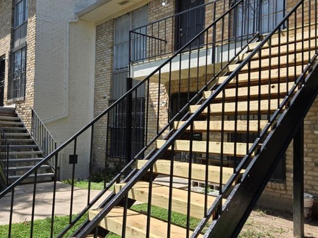 2 BR, 2 BA Apartment 6611 Southpoint St, Unit 128, San Antonio, TX 78229