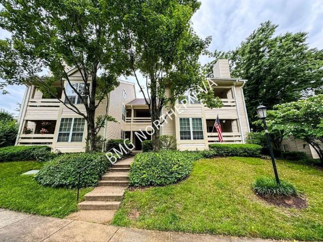 2 BR, 2 BA Apartment 6612 Jupiter Hills Cir, Alexandria, VA 22312