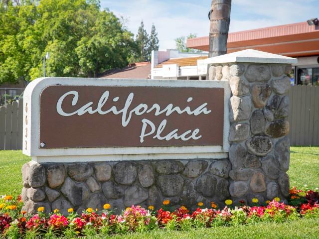 2 BR, 2 BA Apartment 6633 Valley Hi Drive Unit 317, Sacramento, CA 95823