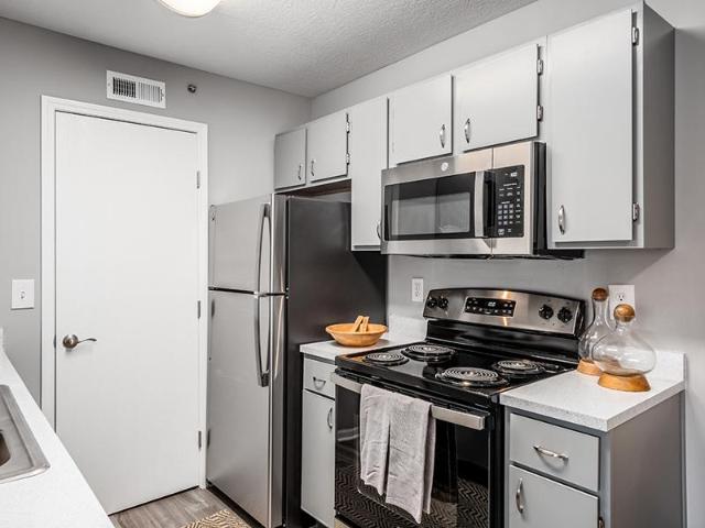 2 BR, 2 BA Apartment 6700 Allister Way Unit 5 305, Columbus, OH 43235