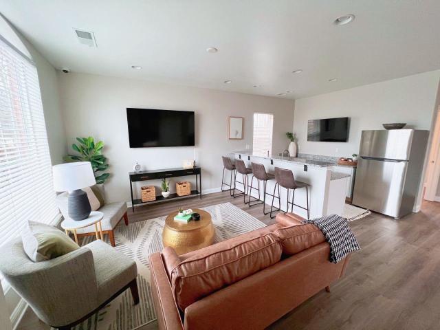 2 BR, 2 BA Apartment 6750 Legacy Park Drive Unit 206, Brownsburg, IN 46112