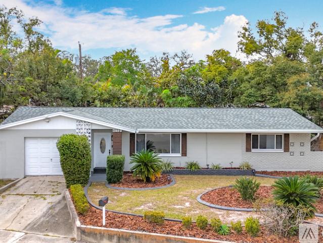 2 BR, 2 BA Apartment 6772 113 Th Street, Seminole, FL 33772