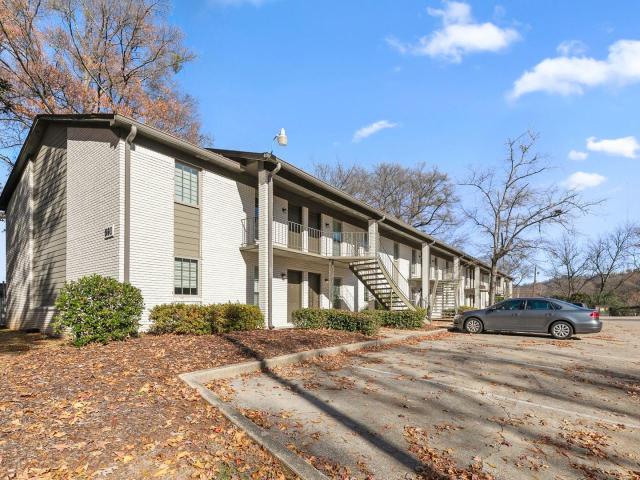 2 BR, 2 BA Apartment 685 691 Idlewild Circle Unit 685 G, Birmingham, AL 35205