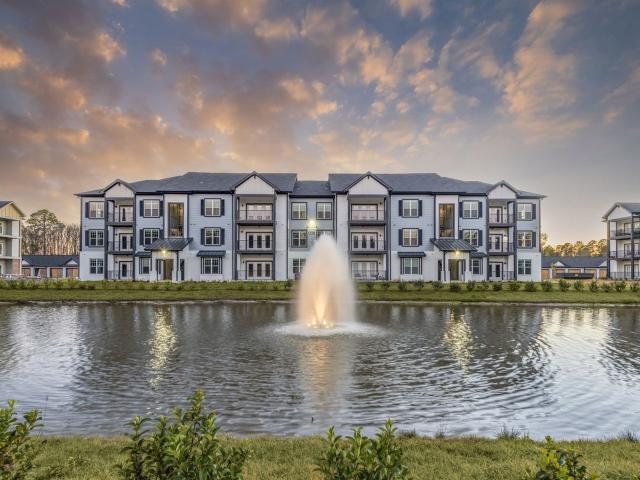 2 BR, 2 BA Apartment 6904 Laurel Island Parkway Unit 810, Kingsland, GA 31548
