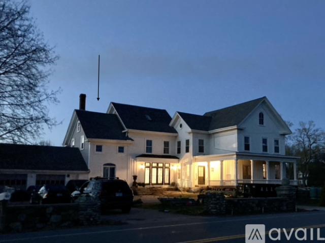 2 BR, 2 BA Apartment 69 Atlantic Ave, Unit a, North Hampton, NH 03862