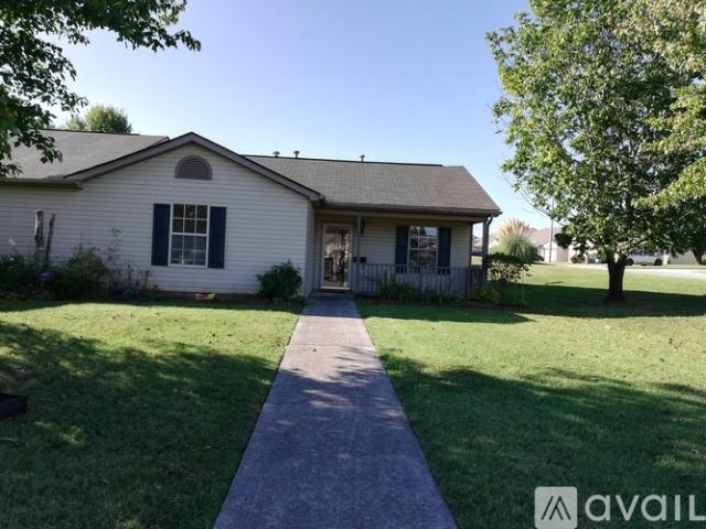 2 BR, 2 BA Apartment 603 Ravencrest Dr, Maryville, TN 37801
