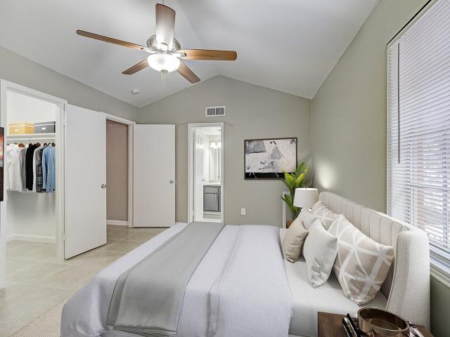 2 BR, 2 BA Apartment 6000 Bissonet Street Unit 220, Houston, TX 77081