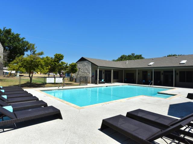 2 BR, 2 BA Apartment 600 Luther Drive Unit 07L 0709L, Georgetown, TX 78628