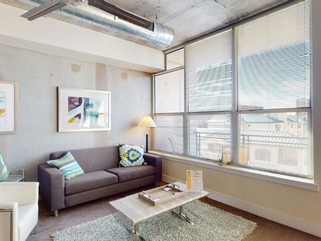 2 BR, 2 BA Apartment 600 N 4th St Unit 673, Phoenix, AZ 85004