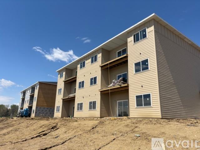2 BR, 2 BA Apartment 600 Salem Ave, Unit 2, Orange City, IA 51041