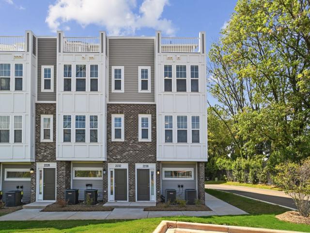 2 BR, 2 BA Apartment 6026 Station Crossing Ave Unit 101, Charlotte, NC 28217