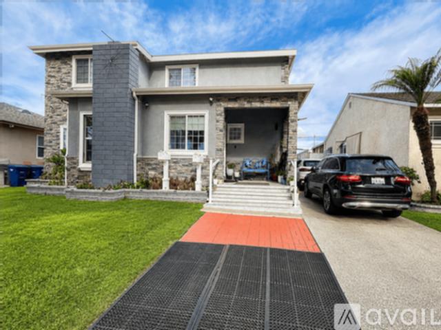 2 BR, 2 BA Apartment 6029 Del Amo Blvd, Lakewood, CA 90713