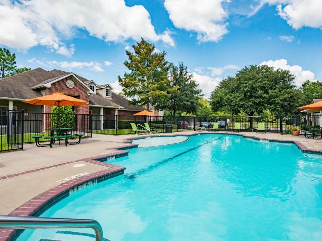 2 BR, 2 BA Apartment 6060 Greens Rd Unit 6 607, Humble, TX 77396