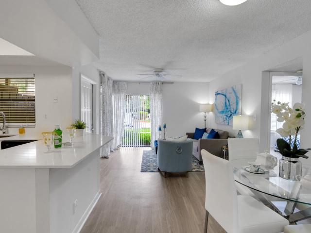 2 BR, 2 BA Apartment 6061 Boca Colony Drive Unit 1221, Boca Raton, FL 33433