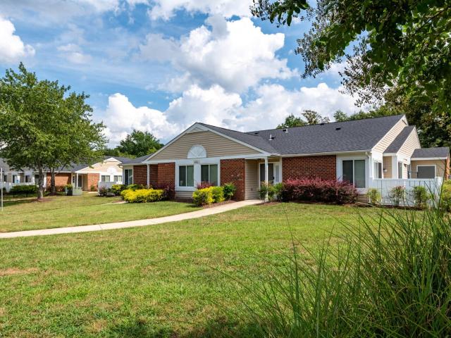 2 BR, 2 BA Apartment 6061 Thoroughbred Ct Unit 6073 B, Waldorf, MD 20603