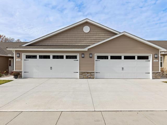 2 BR, 2 BA Apartment 6102 Vermillion Cedar Way Unit 6023M, Concord, NC 28027