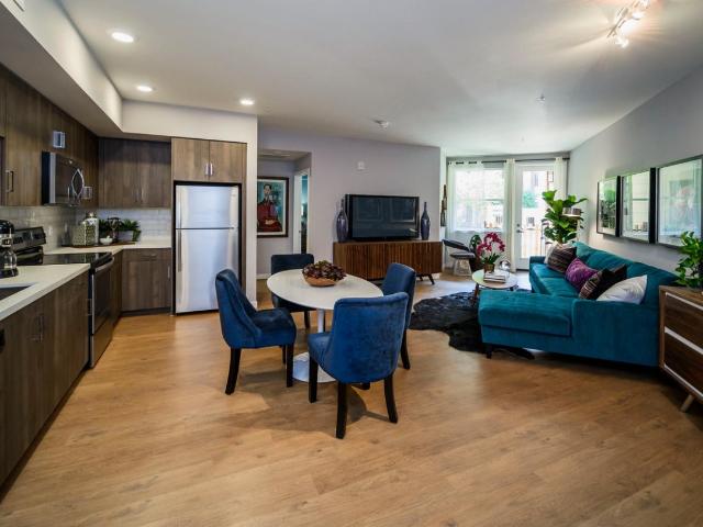 2 BR, 2 BA Apartment 610 East Weddell Drive Unit 414, Sunnyvale, CA 94089
