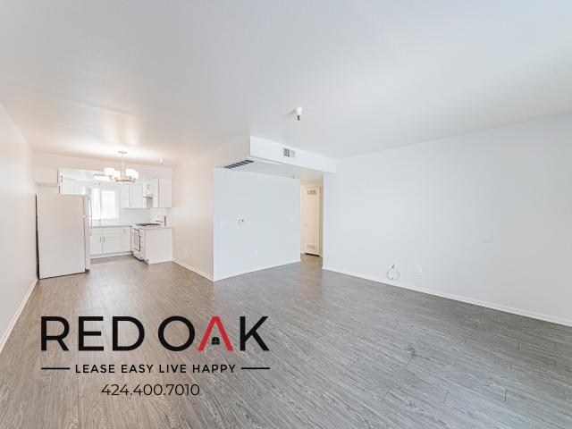 2 BR, 2 BA Apartment 615 Juanita Avenue, Los Angeles, CA 90004
