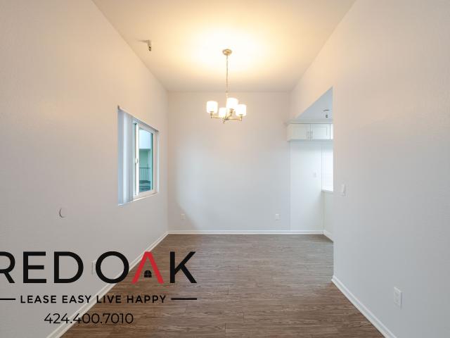 2 BR, 2 BA Apartment 615 North Juanita Avenue, Los Angeles, CA 90004