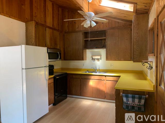 2 BR, 2 BA Apartment 6194 Speckled Rd, Pollock Pines, CA 95726
