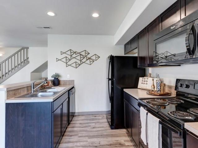 2 BR, 2 BA Apartment 6212 Road 68 Unit 35 B, Pasco, WA 99301