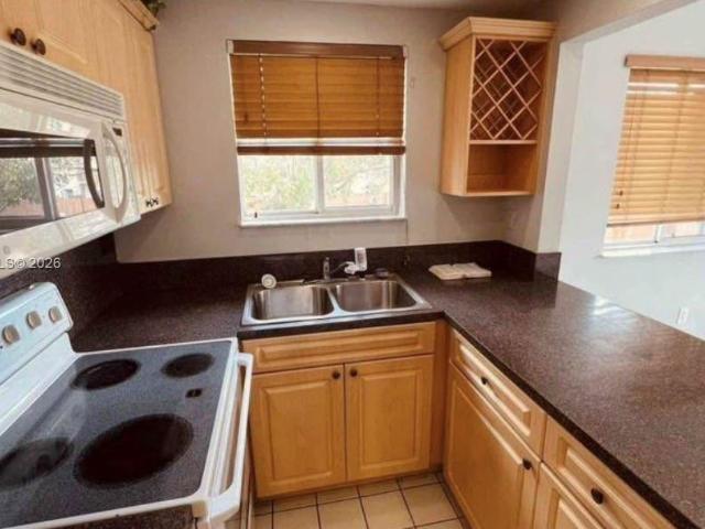 2 BR, 2 BA Apartment 6221 Southwest 131st Court, Miami, FL 33183