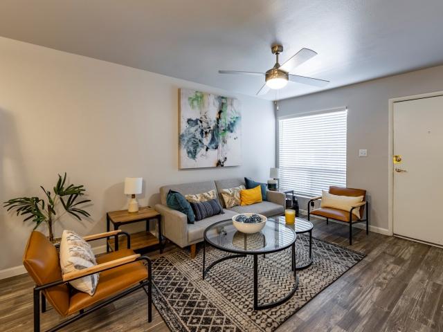 2 BR, 2 BA Apartment 6240 North 63rd Avenue Unit 160, Glendale, AZ 85301