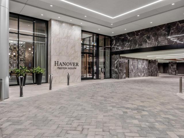 2 BR, 2 BA Apartment 6255 West Northwest Highway Unit 623, Dallas, TX 75225
