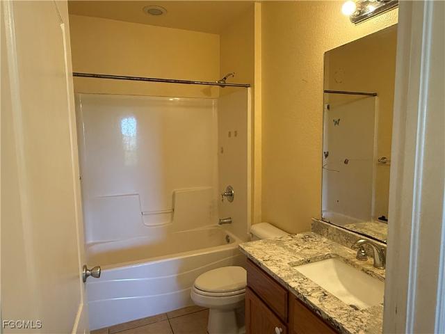 2 BR, 2 BA Apartment 633 Alabama Road South, Lehigh Acres, FL 33974