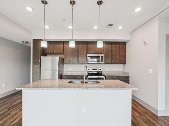 2 BR, 2 BA Apartment 6311 Westfield Boulevard Unit 614, Indianapolis, IN 46220