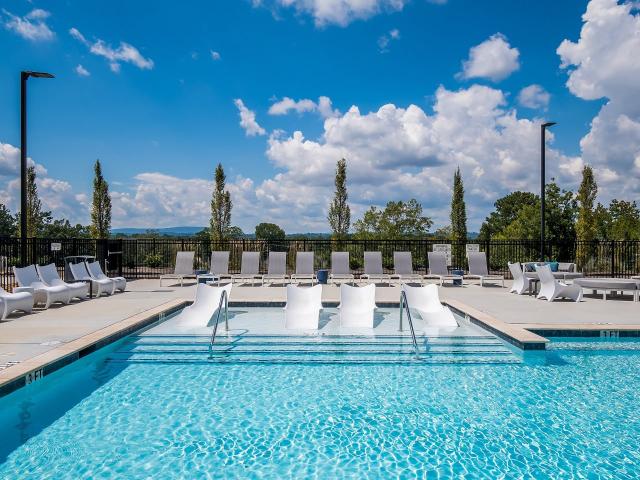 2 BR, 2 BA Apartment 6388 Dellridge Place Unit 6965 113, Chattanooga, TN 37421