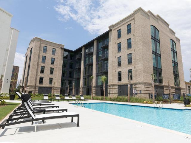 2 BR, 2 BA Apartment 6 Huguenin Avenue Unit 1 101, Charleston, SC 29403