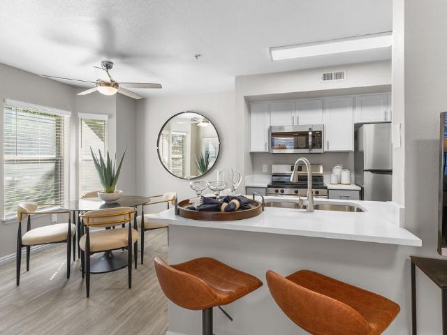2 BR, 2 BA Apartment 7400 S State St Unit 06203, Midvale, UT 84047