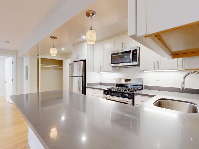 2 BR, 2 BA Apartment 740 Rhode Island St, San Francisco, CA 94107