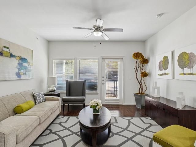 2 BR, 2 BA Apartment 7425 La Vista Drive Unit 1621, Dallas, TX 75214