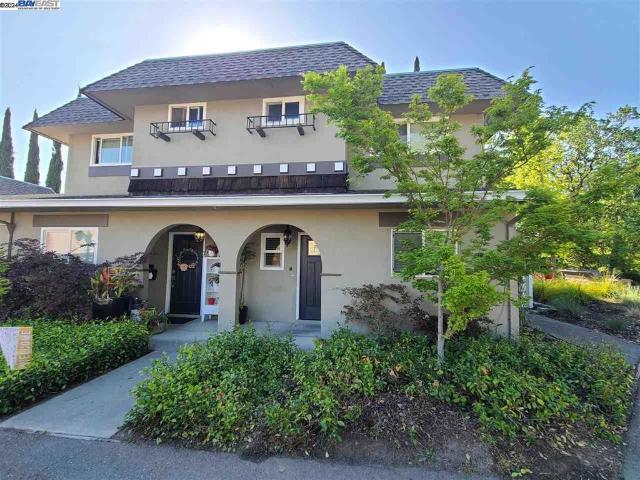 2 BR, 2 BA Apartment 749 Palomino Dr, Pleasanton, CA 94566
