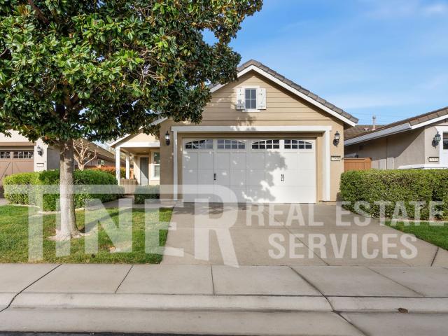 2 BR, 2 BA Apartment 7500 Abbey Circle, Elk Grove, CA 95757