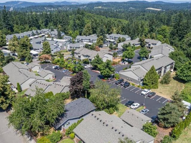 2 BR, 2 BA Apartment 750 Cascade St Unit 216, Oregon City, OR 97045