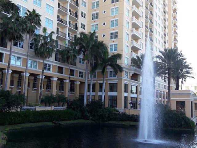 2 BR, 2 BA Apartment 750 N Tamiami Trl, Sarasota, FL 34236