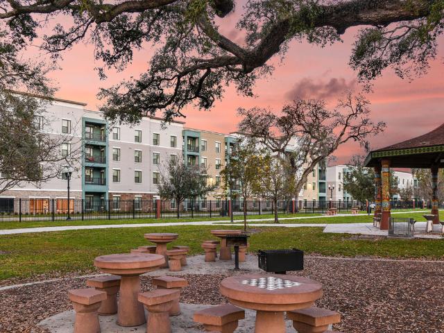 2 BR, 2 BA Apartment 750 S. Parramore Ave. Unit 4312, Orlando, FL 32805