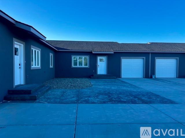 2 BR, 2 BA Apartment 7560 Mc Dougal Ave NE, Unit C, Moses Lake, WA 98837