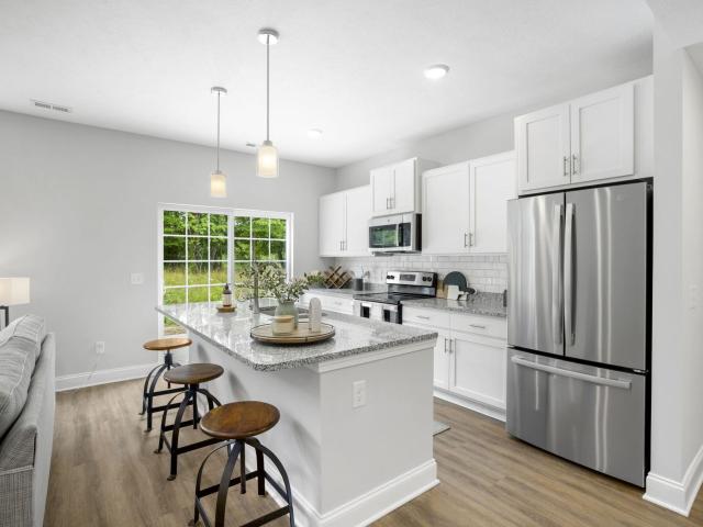 2 BR, 2 BA Apartment 75 Eastpointe Drive Unit 16, Tallmadge, OH 44278