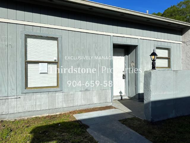 2 BR, 2 BA Apartment 7611 Indian Lakes Dr, Jacksonville, FL 32210