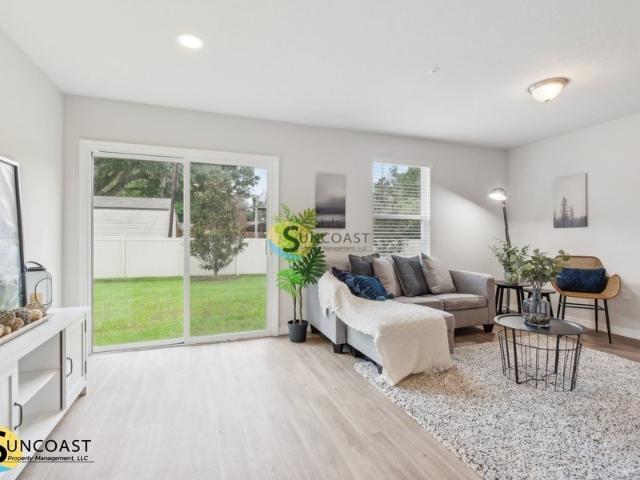 2 BR, 2 BA Apartment 7632 Mailes Ct, Jacksonville, FL 32210