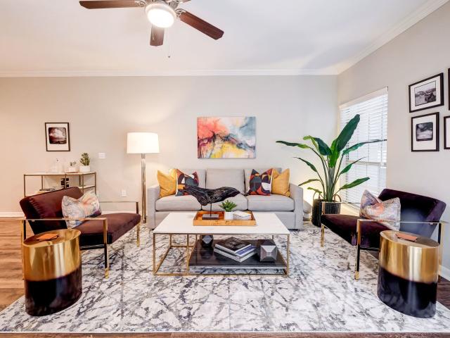 2 BR, 2 BA Apartment 7700 North Capital of Texas Highway Unit 0427, Austin, TX 78731