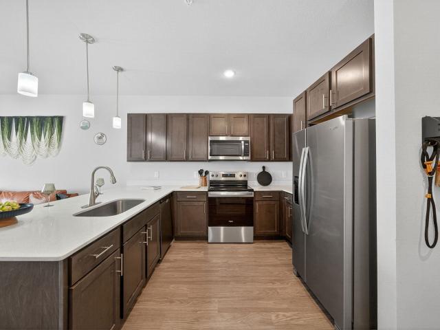2 BR, 2 BA Apartment 7730 Woodchase Drive Unit 1306, San Antonio, TX 78240