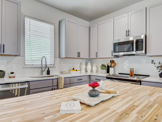 2 BR, 2 BA Apartment 7808 East 161st Place South Unit 1705, Bixby, OK 74008