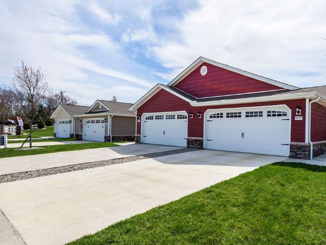 2 BR, 2 BA Apartment 780 Violet Ave Unit 678S, Akron, OH 44321