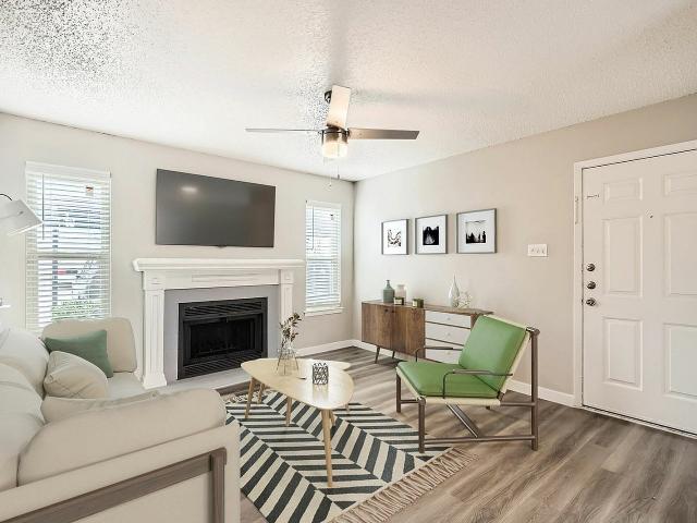2 BR, 2 BA Apartment 782 Gatewood Rd Unit 246, Garland, TX 75043