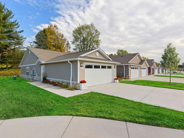 2 BR, 2 BA Apartment 7877 Celosia Drive Unit 7963Q, Lansing, MI 48917